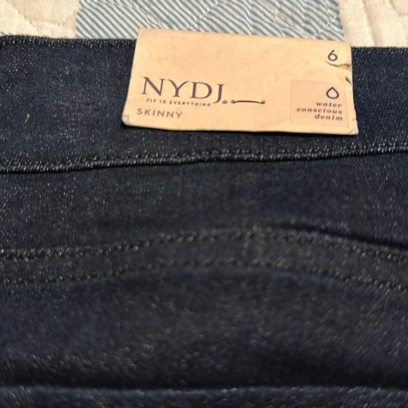 NWT NYDJ Women's Ami Skinny Denim Jeans Color: Rinse - Picture 8 of 15